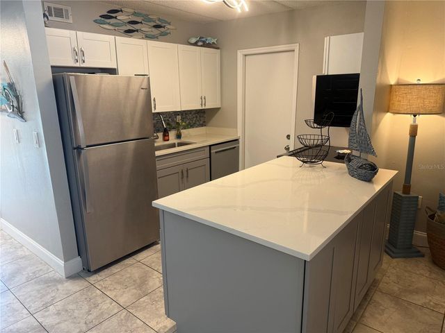 12760 INDIAN ROCKS ROAD 1024, Largo, FL 33774