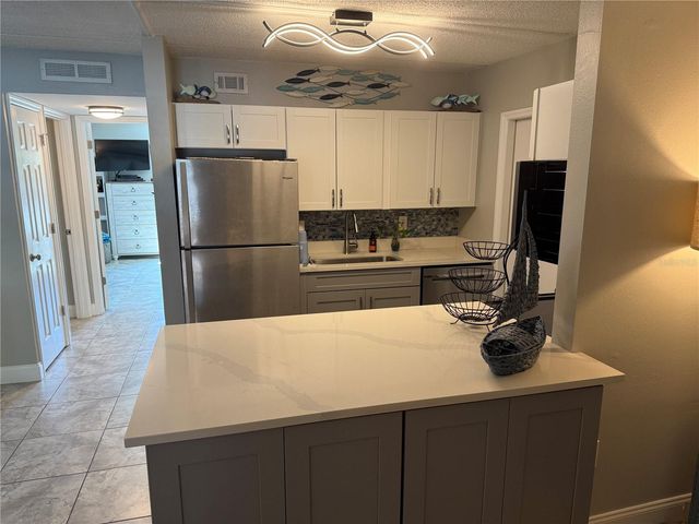 12760 INDIAN ROCKS ROAD 1024, Largo, FL 33774