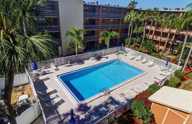 12760 INDIAN ROCKS ROAD 1024, Largo, FL 33774