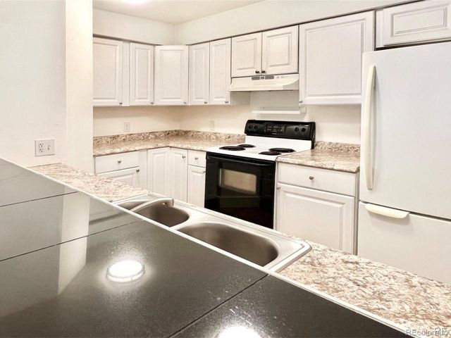 14590 E 2nd Ave 101B, Aurora, CO 80011