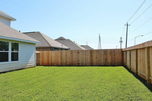 5806 Dawn Terrace Court, Houston, TX 77048