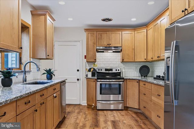 22 W DALE RD, Wilmington, DE 19810