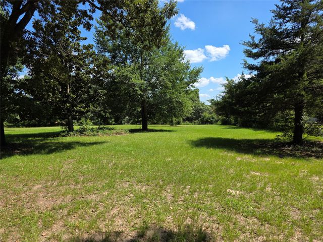 4221 Pine Wood Trail, Larue, TX 75770