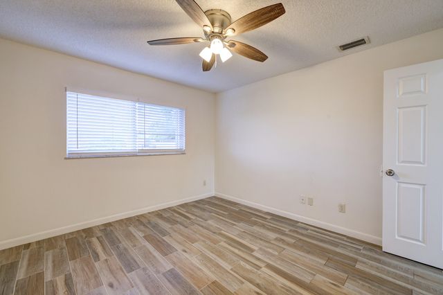 947 Fra-mar Place, Fort Pierce, FL 34982