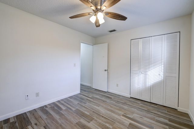 947 Fra-mar Place, Fort Pierce, FL 34982