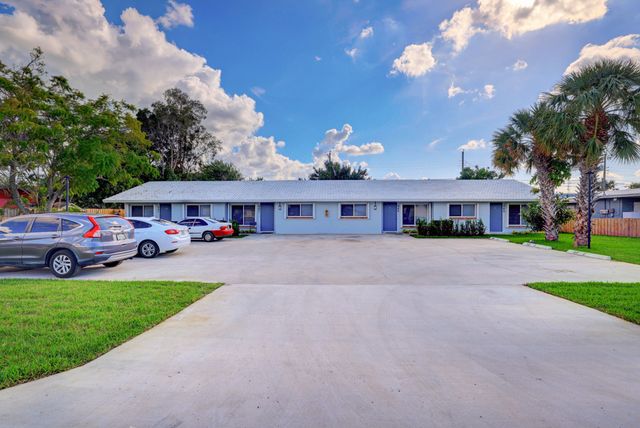 947 Fra-mar Place, Fort Pierce, FL 34982