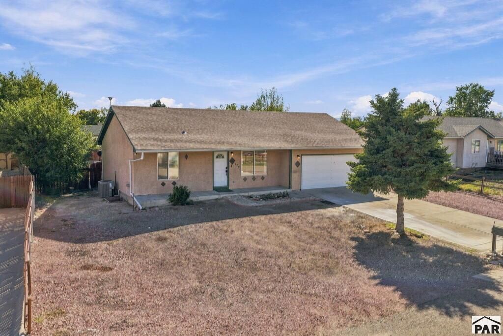174 E Arvada Dr, Pueblo West, CO 81007