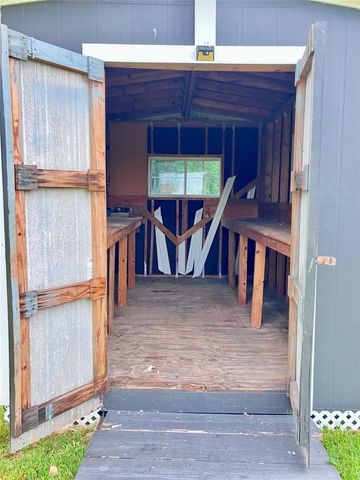 2033 Bay Street N, Texas City, TX 77590