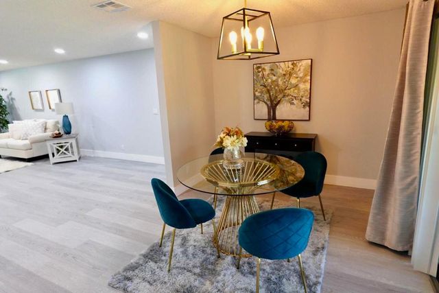 9740 Pecan Tree Drive A, Boynton Beach, FL 33436