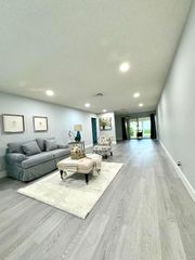 9740 Pecan Tree Drive A, Boynton Beach, FL 33436