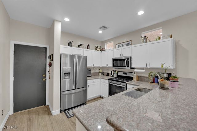 6108 Shallow Springs Street, Las Vegas, NV 89130