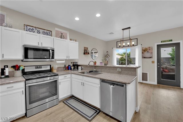 6108 Shallow Springs Street, Las Vegas, NV 89130