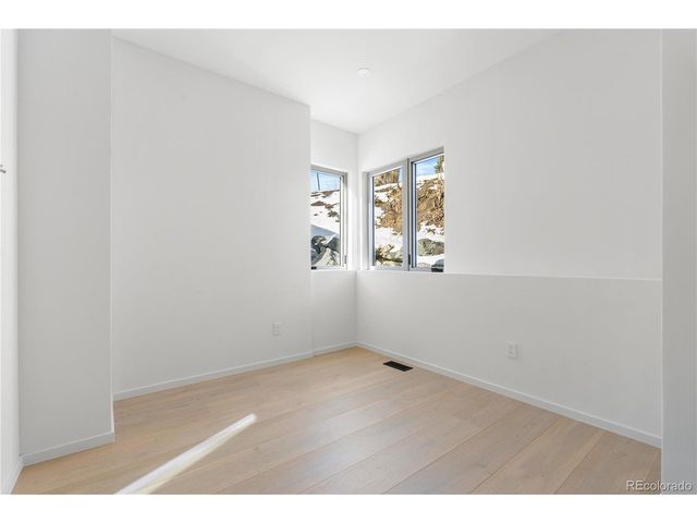 2206 Alpine Dr, Boulder, CO 80304