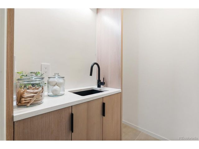 2206 Alpine Dr, Boulder, CO 80304