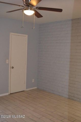 9159 E Broadway Boulevard, Tucson, AZ 85710
