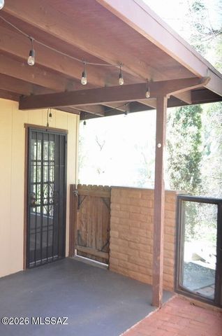 9159 E Broadway Boulevard, Tucson, AZ 85710