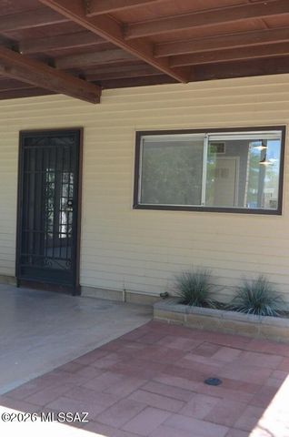 9159 E Broadway Boulevard, Tucson, AZ 85710
