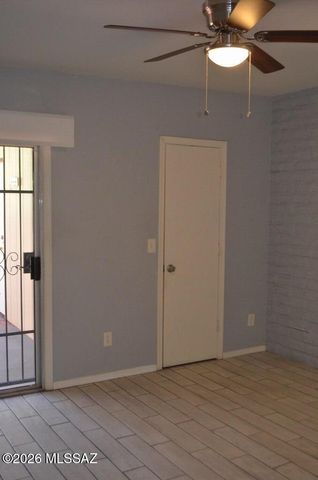 9159 E Broadway Boulevard, Tucson, AZ 85710