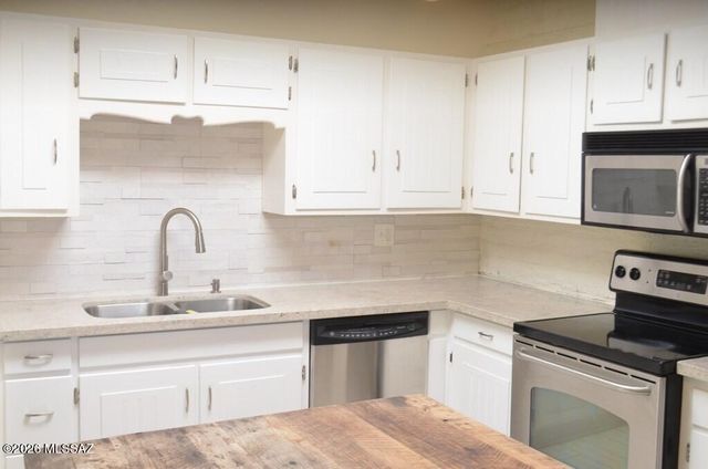 9159 E Broadway Boulevard, Tucson, AZ 85710