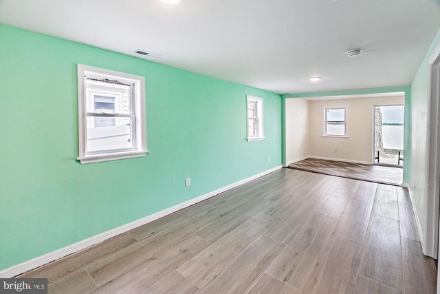 91 N RIVER DR, Pennsville, NJ 08070