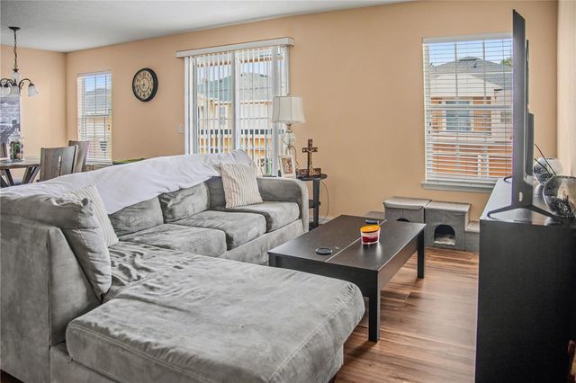 3924 PEMBERLY PINES CIRCLE, St Cloud, FL 34769