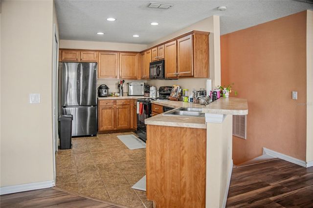 3924 PEMBERLY PINES CIRCLE, St Cloud, FL 34769