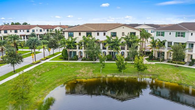12639 Machiavelli Way, Palm Beach Gardens, FL 33418