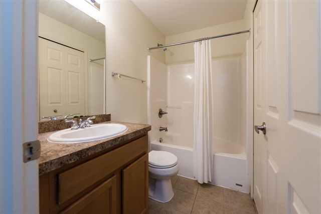 120 W Oakbrook Drive, Ann Arbor, MI 48103