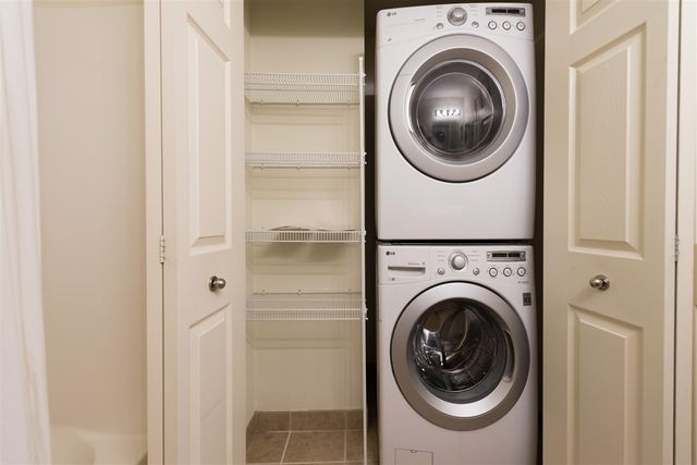 120 W Oakbrook Drive, Ann Arbor, MI 48103