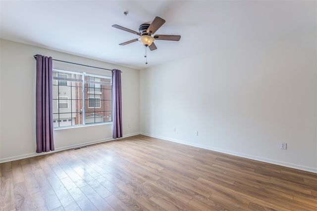 120 W Oakbrook Drive, Ann Arbor, MI 48103