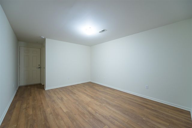 120 W Oakbrook Drive, Ann Arbor, MI 48103