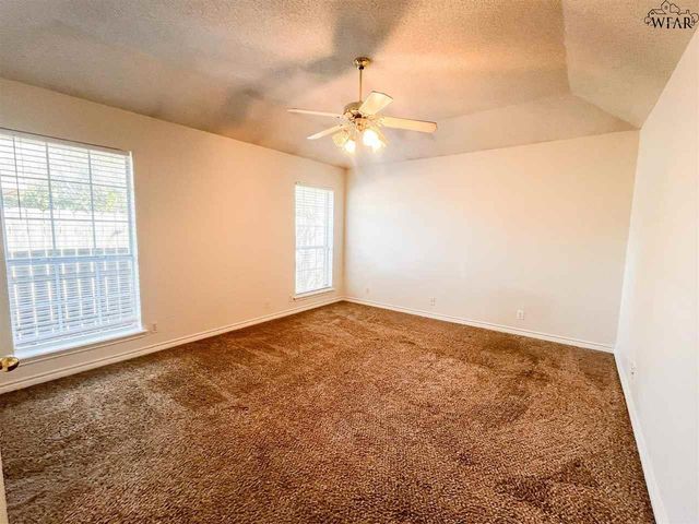 2324 HUNTERS GLEN, Wichita Falls, TX 76306