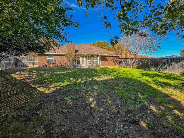 2324 HUNTERS GLEN, Wichita Falls, TX 76306
