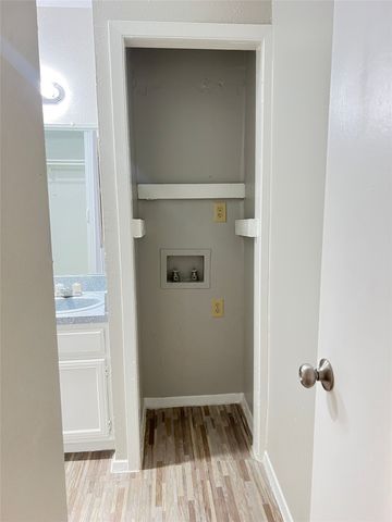 9696 Walnut Street 1916, Dallas, TX 75243