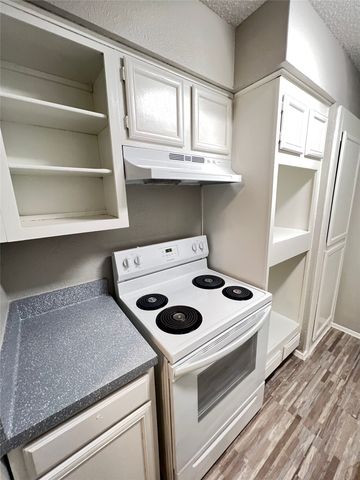 9696 Walnut Street 1916, Dallas, TX 75243