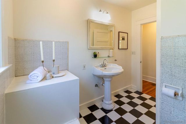 4561 Louisiana, San Diego, CA 92116
