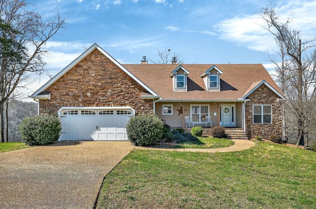 1175 W Hutchins Bend Rd, Sparta, TN 38583