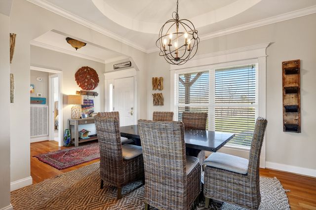 1175 W Hutchins Bend Rd, Sparta, TN 38583