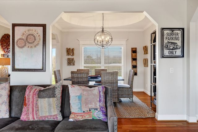 1175 W Hutchins Bend Rd, Sparta, TN 38583