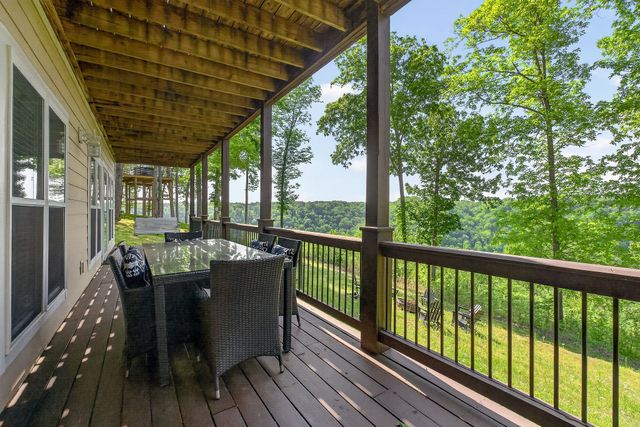 1175 W Hutchins Bend Rd, Sparta, TN 38583