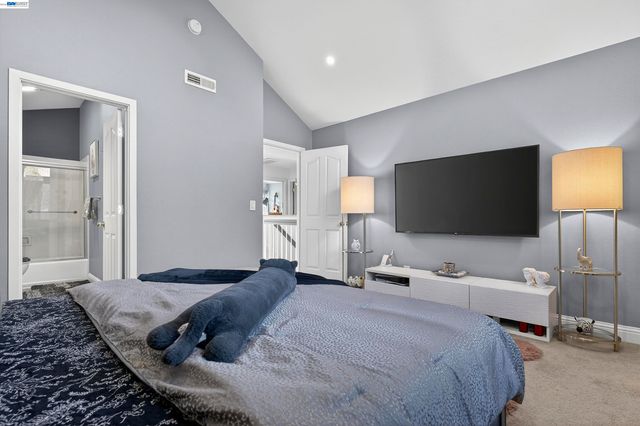 903 Appian Knoll Ct, El Sobrante, CA 94803