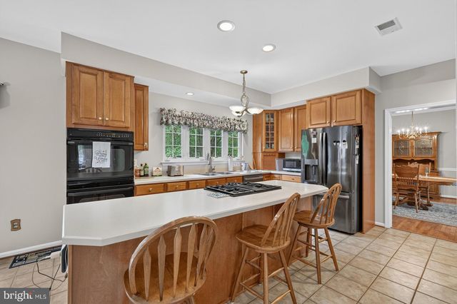 11501 SENECA FOREST CIR, Germantown, MD 20876