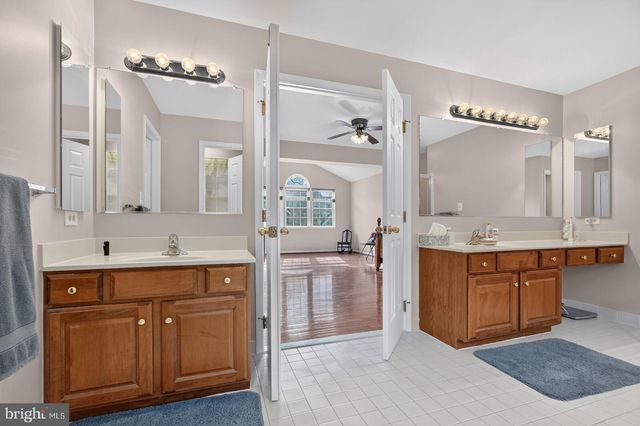 11501 SENECA FOREST CIR, Germantown, MD 20876