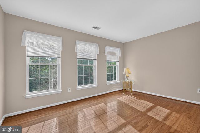 11501 SENECA FOREST CIR, Germantown, MD 20876