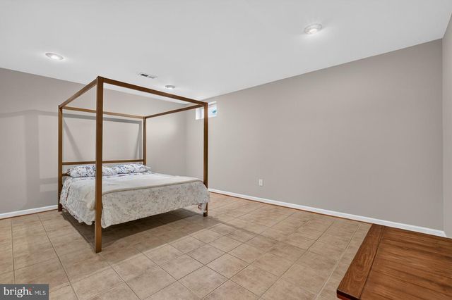 11501 SENECA FOREST CIR, Germantown, MD 20876