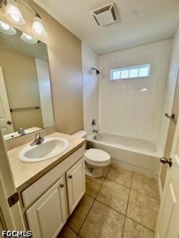 8674 Colony Trace DR, Fort Myers, FL 33908