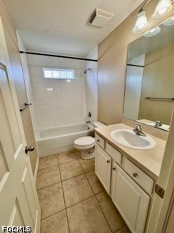 8674 Colony Trace DR, Fort Myers, FL 33908