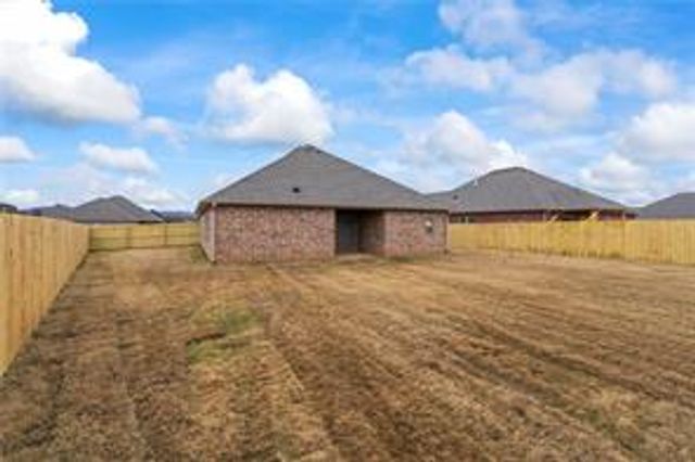 146 N Banner Avenue, Farmington, AR 72730