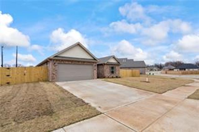 146 N Banner Avenue, Farmington, AR 72730
