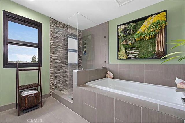 8180 Manitoba 350, Playa Del Rey, CA 90293